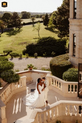 Château Camiac, in Camiac-et-Saint-Denis, France, is the setting where wedding guests mingle and toast the newlyweds during the elegant cocktail reception, or vin d'honneur.